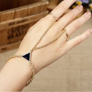 2016 New Arrival Triangular Decoration New Fashion Bracelets Fashion Unique Alloy Finger Bracelet Pulseras